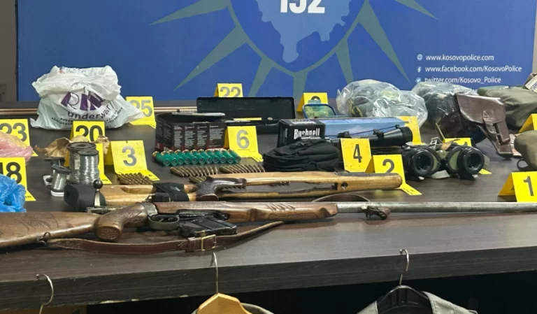 Drejtori i Policisë, Hoxha jep detaje mbi armatimin e gjetur në Leposaviq: Policia shoqëroi një person