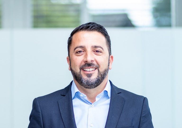 17 Vjet Pavarësi: Diaspora, drita e ditëve të errëta të Kosovës e forca e çlirimit të saj