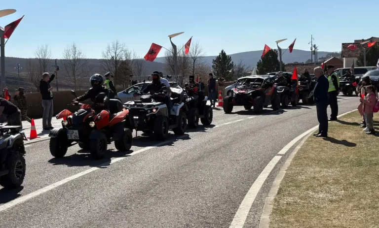 27 vjetori i Epopesë së UÇK-së, motoçiklistët parakalojnë në Skenderaj