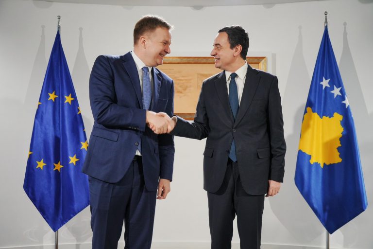 Kurti gjatë takimit me Sorensen: Kryeterroristi Radoiçiq dhe grupi i tij t’i dorëzohet Kosovës