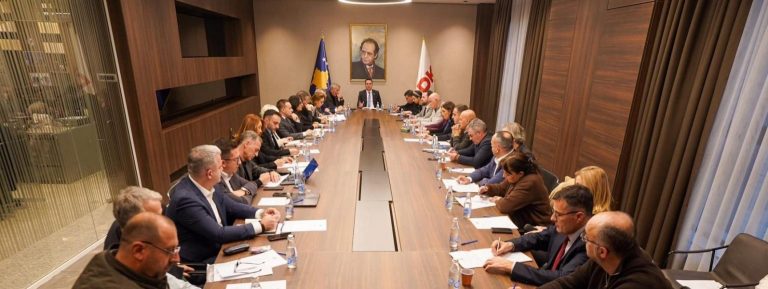 Nis mbledhja e kryesisë së LDK-së, Abdixhiku flet pas takimit