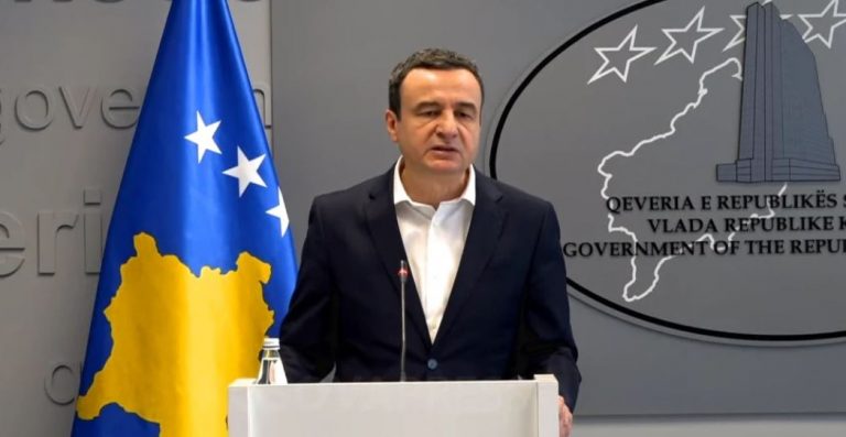 Kurti e quan sulm hibrid të Serbisë kërcënimin me bombë ndaj Kuvendit