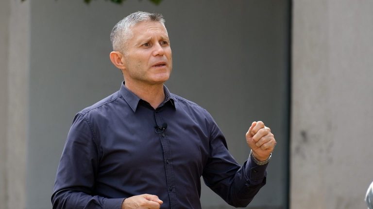 Burim Ramadani: Këto janë dy kërkesat kryesore që duhet t’i bëhen sot sekretarit të NATO-s