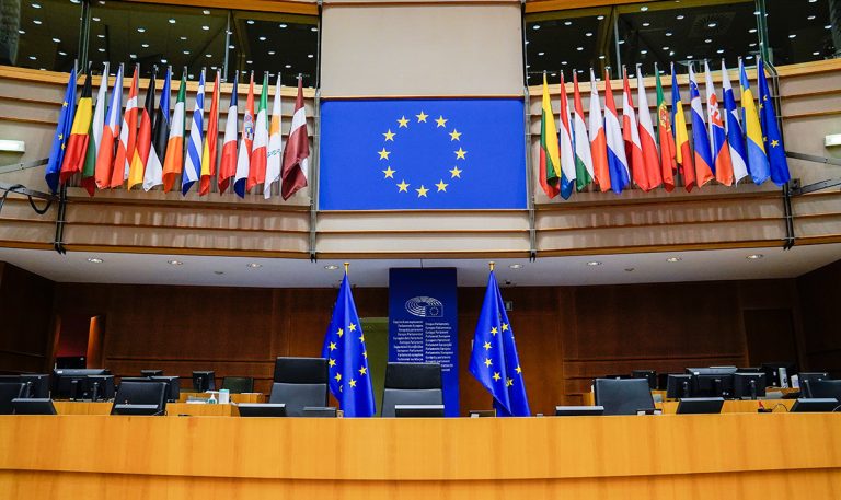 BE-ja është në proces të heqjes së masave ndaj Kosovës