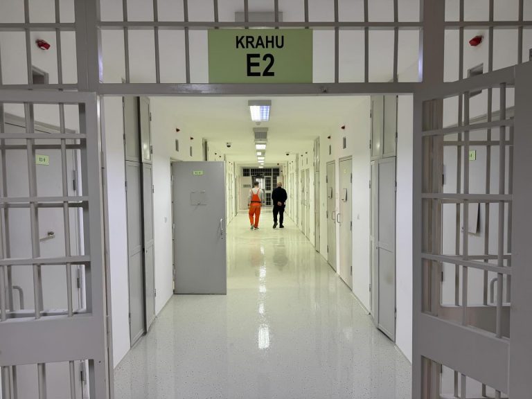 Të burgosurit në Burgun e Sigurisë së Lartë rinovojnë ambientet e brendshme