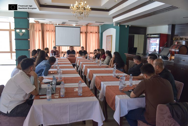 Komunitetet e margjinalizuara në Prizren kërkojnë hapësirë më domethënëse në mediat lokale e qendrore