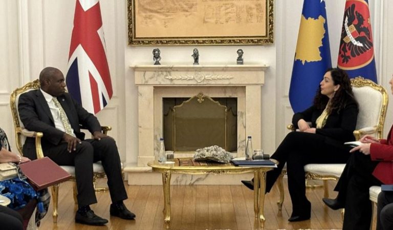 Osmani pret në takim Sekretarin e Jashtëm të Mbretërisë së Bashkuar