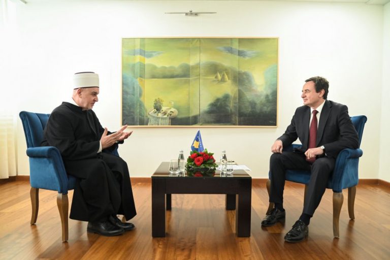 Kurti mirëpriti kreun e Bashkësisë Islame të Bosnjës, flasin për thellimin e bashkëpunimit