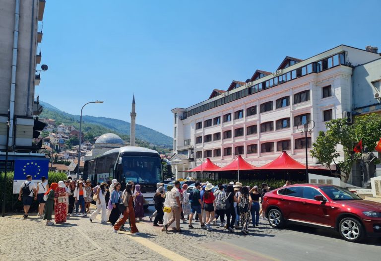 Diaspora e Kosovës, potenciali i pashfrytëzuar për diplomaci