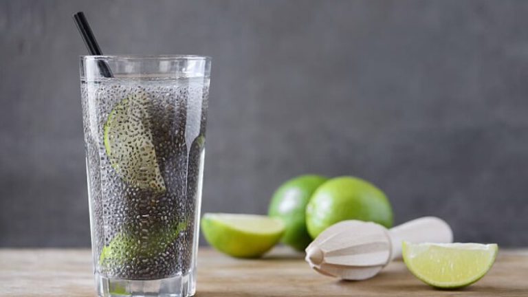 Pirja e kësaj pije gjysmë ore para vaktit mund të zvogëlojë oreksin tuaj dhe të parandalojë ngrënien e tepërt