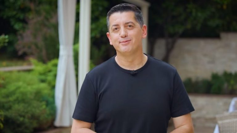 Përfshihet në aksident aktori Osman Azemi, ndodhet në gjendje të mirë shëndetësore