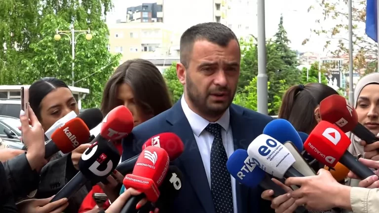 Rexhaj i VV-së: LDK-ja s’do të ecë para pa AAK-në e PDK-në