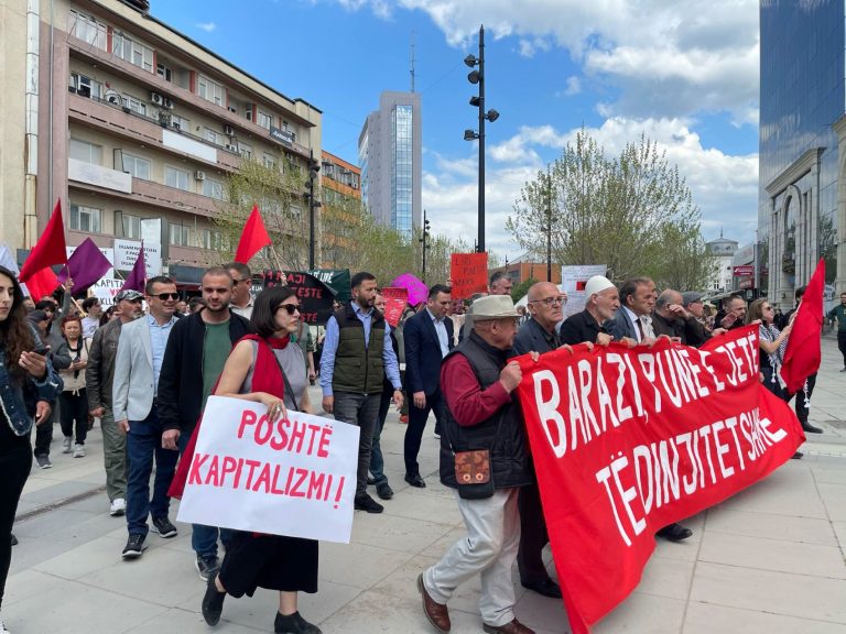 Marsh protestues në ditën ndërkombëtare të punës, kërkohen të drejta e paga dinjitoze