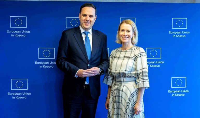 Abdixhiku pas takimit me Kallas: Shpreha domosdoshmërinë e heqjes së masave të BE-së ndaj Kosovës