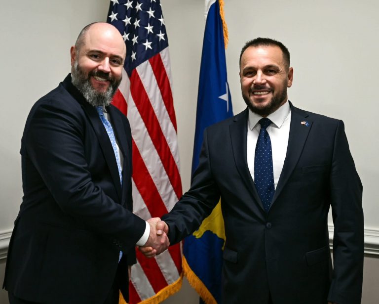 Maqedonci: Kosova dhe ShBA hapin një kapitull të ri të marrëdhënieve për mbrojtje dhe siguri