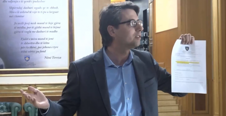 Murati: Deputetët e opozitës nuk janë të interesuar për ta konstituuar Kuvendin, por vetëm për bllokadë