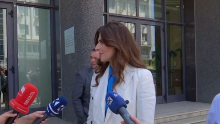 Deputetja Vlora Çitaku nga PDK: VV po e mban Kuvendin peng, PDK nuk voton në diktat