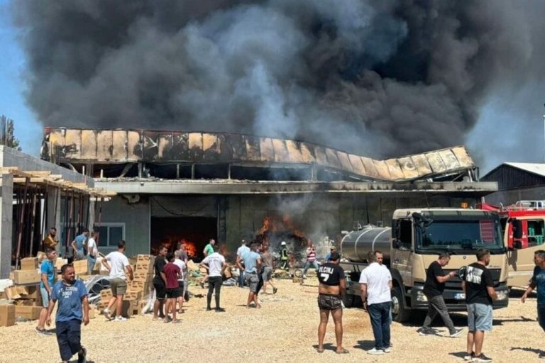 Paraburgoset prizrenasi në Ulqin, dyshohet se shkaktoi zjarr masiv nga hedhja e një bishti cigareje