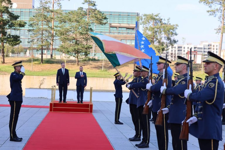 Maqedonci: Kosova dhe Irlanda, partneritet në rritje në fushën e mbrojtjes