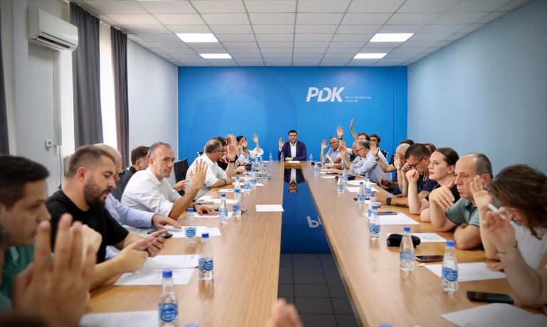 PDK-ja miraton listën e  kandidatëve për zgjedhjet komunale, Hajdari në vend të Lladrovcit për Drenas