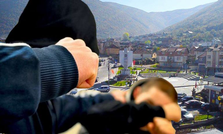 Një person nga Zhuri pretendon se është grushtuar nga një i mitur