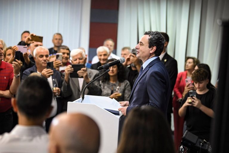 Kurti mërgatës: Jemi me fat që ju kemi