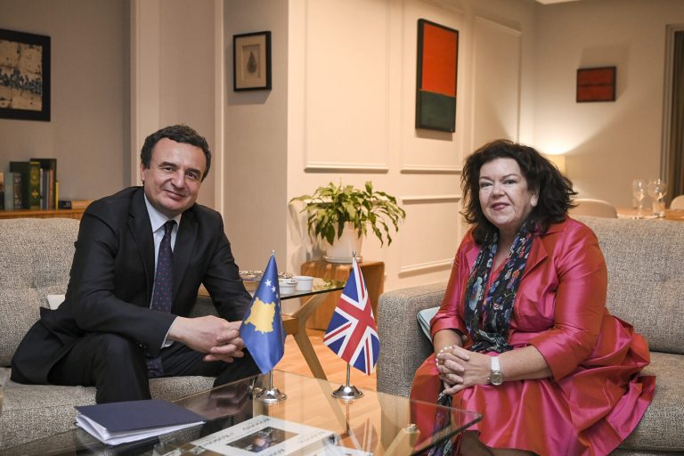 Pierce i shpreh Kurtit shqetësimet e saj në lidhje me “tensionet e fundit” midis Kosovës dhe Serbisë