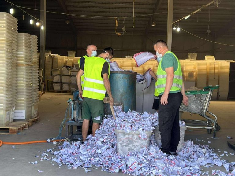 Shkatërrohet materiali zgjedhor i zgjedhjeve të 9 shkurtit 2025