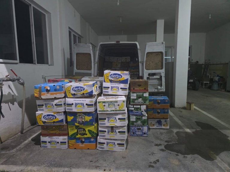 Policia parandalon dy raste kontrabande me mallra në kufi – sekuestron speca, tekstil dhe bizhuteri