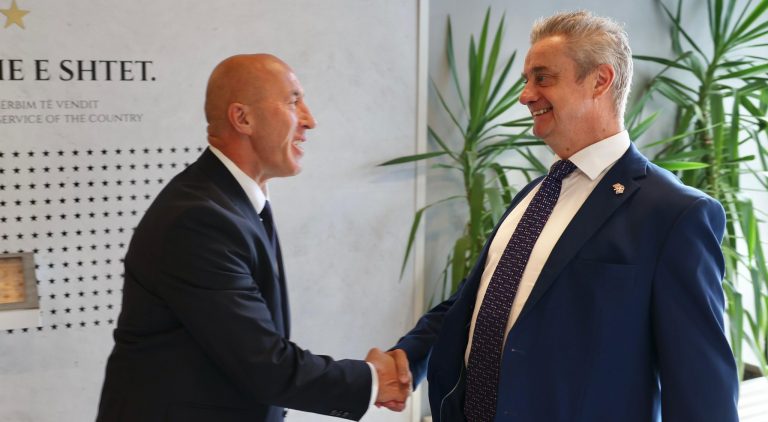 Haradinaj takon ambasadorin britanik: Kosova duhet t’i kthehet funksionimit institucional