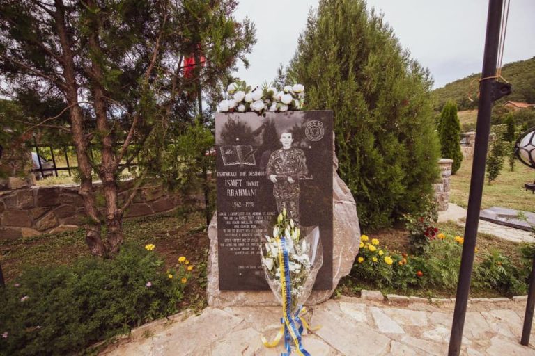 Osmani kujton heroin Ismet Rrahmani: Çdo veprim i tij është kujtesë se liria dhe arsimi janë vlera të shenjta që duhet ruajtur