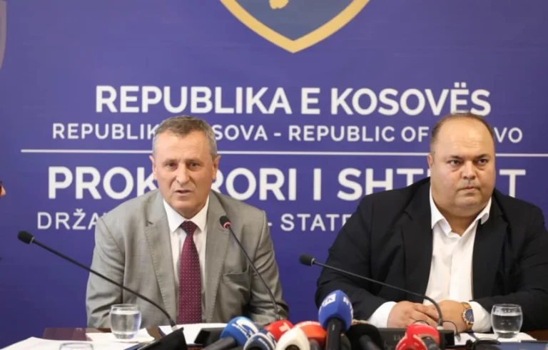 Prokuroria Speciale dorëzon aktakuzë ndaj 21 personave për dëbimin me forcë të mbi 800 mijë civilëve shqiptarë