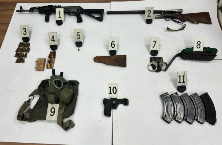 Në Mitrovicë të Veriut sekuestrohen armë, municion dhe pajisje ilegale