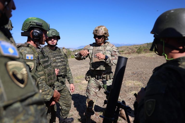 FSK-ja stërvitje në Shqipëri për gjuajtje taktike me mortajë