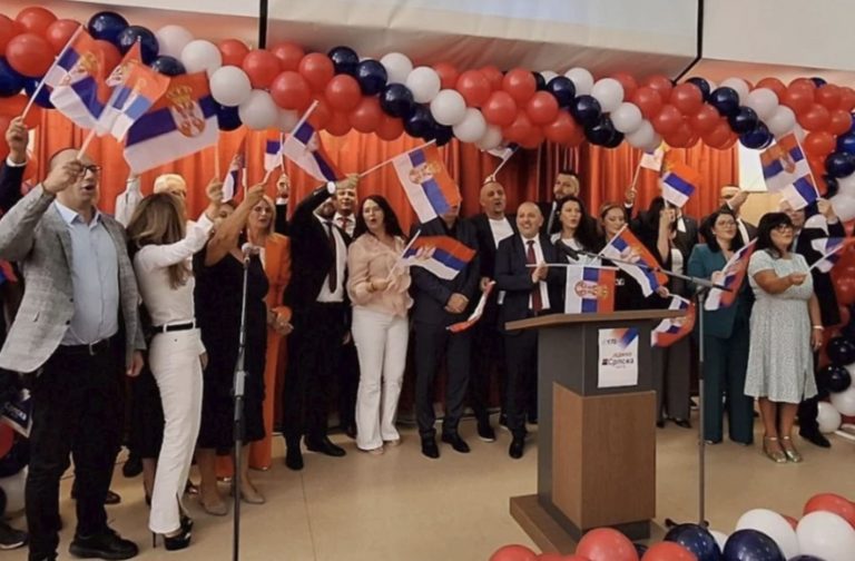 Lista Serbe nis fushatën me himn të Serbisë dhe premtimin për “çlirim nga Kurti”