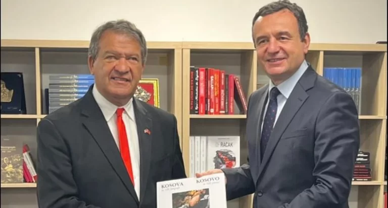 Kongresisti amerikan, Latimer pas takimit me Kurtin: Kosova ka bërë hapa të rëndësishëm në zhvillim dhe demokraci