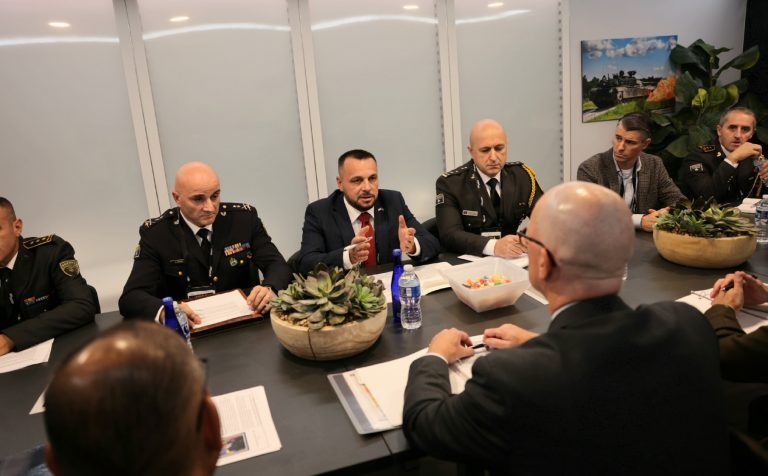 Takim strategjik në SHBA, Kosova përgatitet për prokurime të reja ushtarake me ndihmën amerikane
