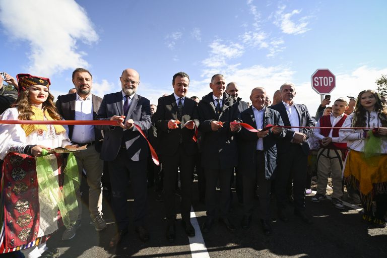 Përurohet rruga Gorozhup-Pogaj, Kurti: Lidhja jonë me Shqipërinë, përveç se historike e shpirtërore, duhet të jetë edhe fizike