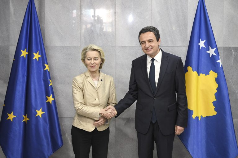 Kurti priti presidenten e KE-së, ritheksoi nevojën që Komisioni Evropian të dorëzojë pyetësorin për anëtarësim dhe dhënien e statusit të vendit kandidat për Kosovën