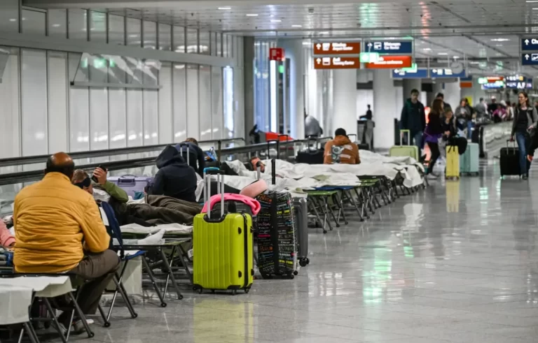 Aeroporti i Munihut mbyllet për të dytën herë në 24 orë për shkak të dronëve