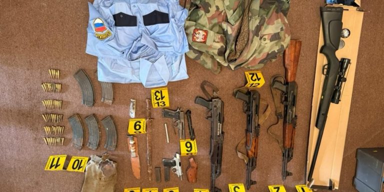 Gjenden armë e municion në Leposaviq