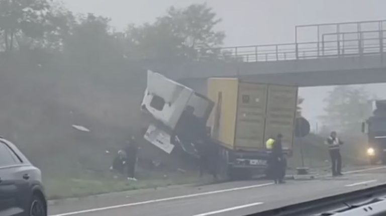 Raportohet për një aksident të rëndë në autostradën Prishtinë-Prizren