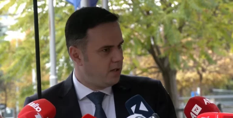 Abdixhiku: Punët e mira nuk lihen ditën e fundit, sot bie perdja e mashtrimit