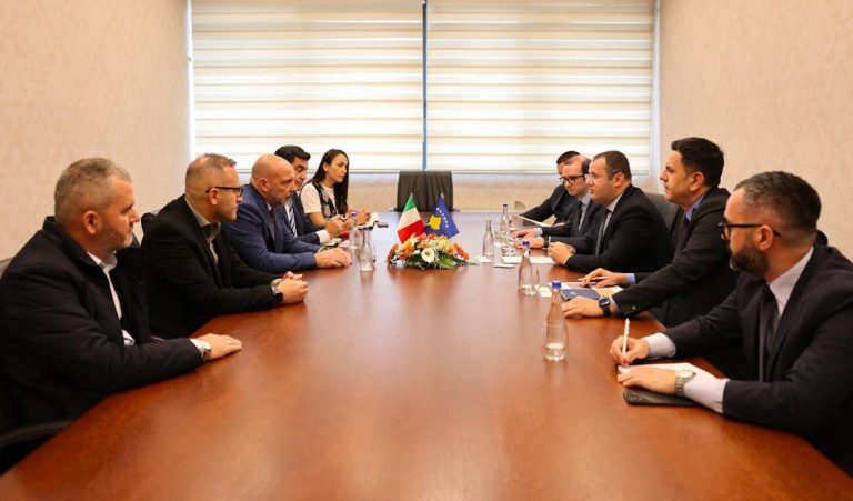 Guvernatori i BQK-së priti në vizitë zyrtare gjeneralin e Komandës së Karabinierëve kundër Falsifikimit Monetar