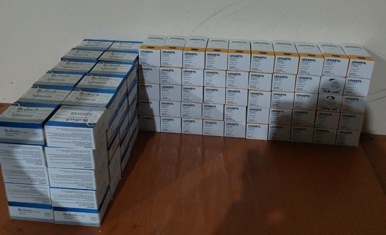 Dogana ndaloi barna dhe suplemente të padeklaruara në vlerë 1600 euro në Vërmicë