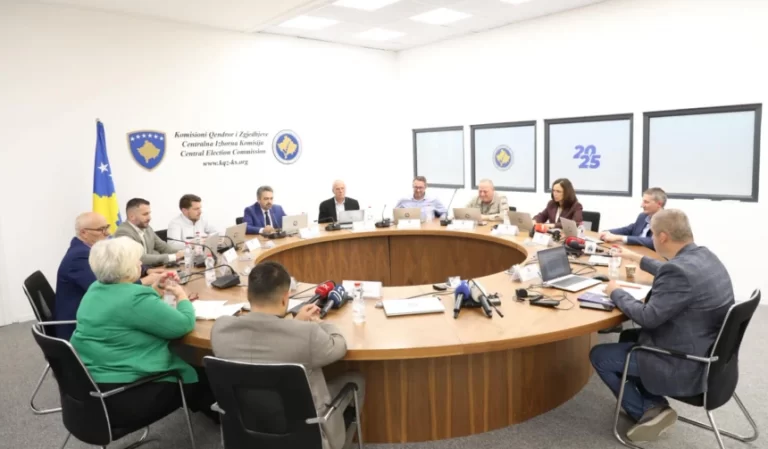 KQZ-ja miraton rinumërimin e 16 kutive të votimit, ngrihet shqetësim për votimet me asistencë