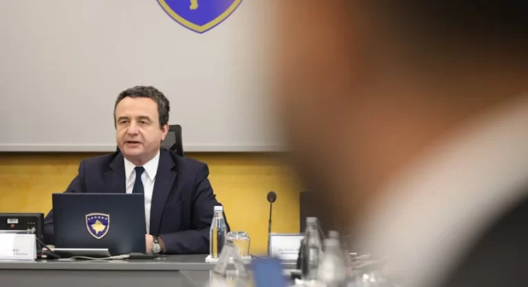 Kurti: Serbia po ndërhyn në zgjedhjet në Kosovë më rëndë se Rusia në Evropë