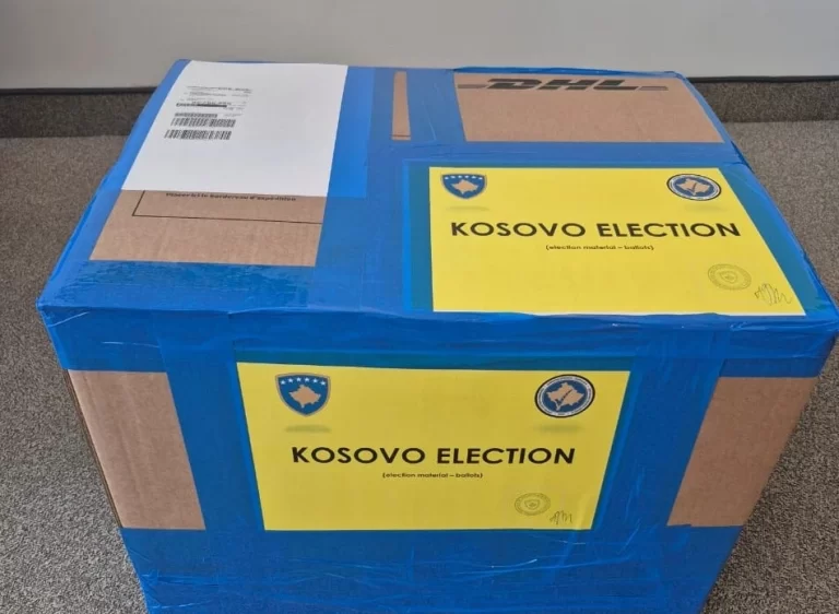 KQZ-ja ka refuzuar 2400 pako të votave me postë