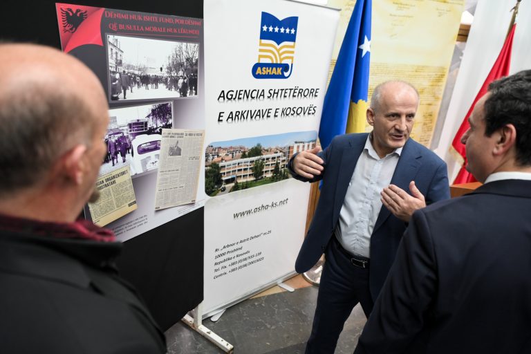 Hapet ekspozita “Koha e shndërrimit Kosova – 1968-1981: dokumente dhe dëshmi” e organizuar nga AShAK