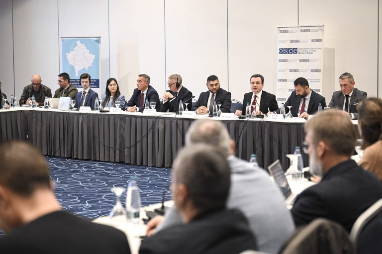 Kurti: Komunitetet janë pjesë e shoqërisë dhe duhet ta bëjmë maksimumin që të jenë në kushte të përshtatshme për të lënë gjurmë në zhvillimin e shtetit tonë të përbashkët